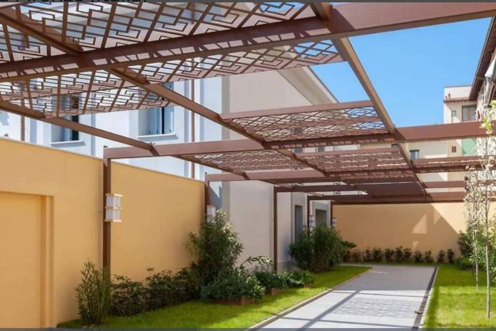 Apartment Downtown Florence, Moderno Con Giardino ภายนอก รูปภาพ