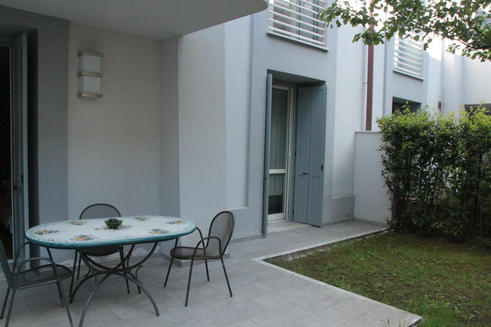Apartment Downtown Florence, Moderno Con Giardino ภายนอก รูปภาพ